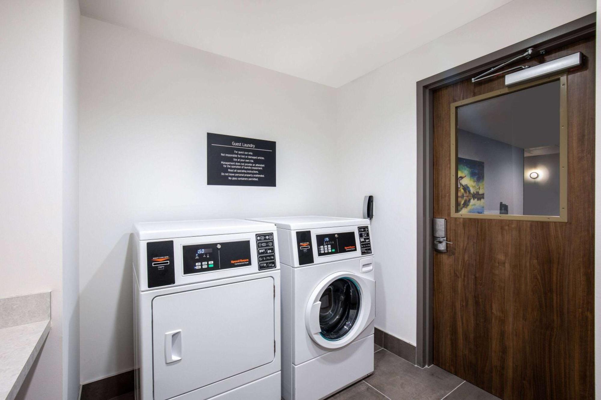 La Quinta Inn & Suites By Wyndham Chattanooga Downtown/South Екстер'єр фото
