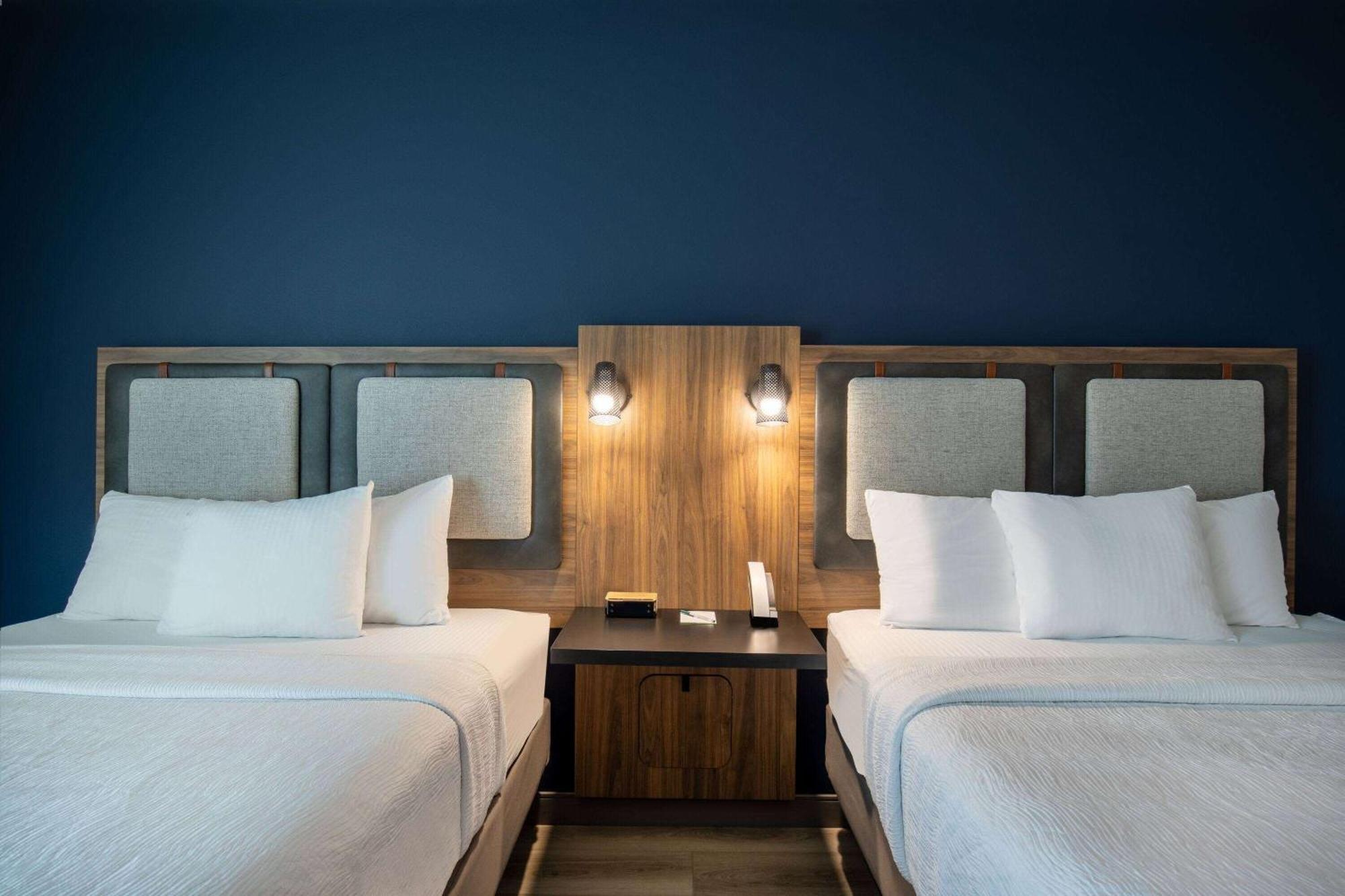 La Quinta Inn & Suites By Wyndham Chattanooga Downtown/South Екстер'єр фото